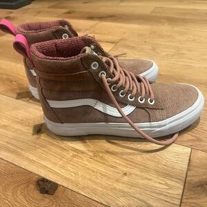 Vans hightops suede size 6.5. Worn maybe twice.